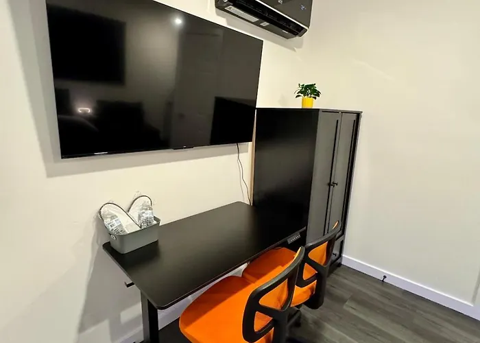 Apartamento Your Downtown Cozy With Backyard Unit C *