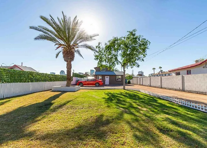 Apartamento Your Downtown Cozy With Backyard Unit C